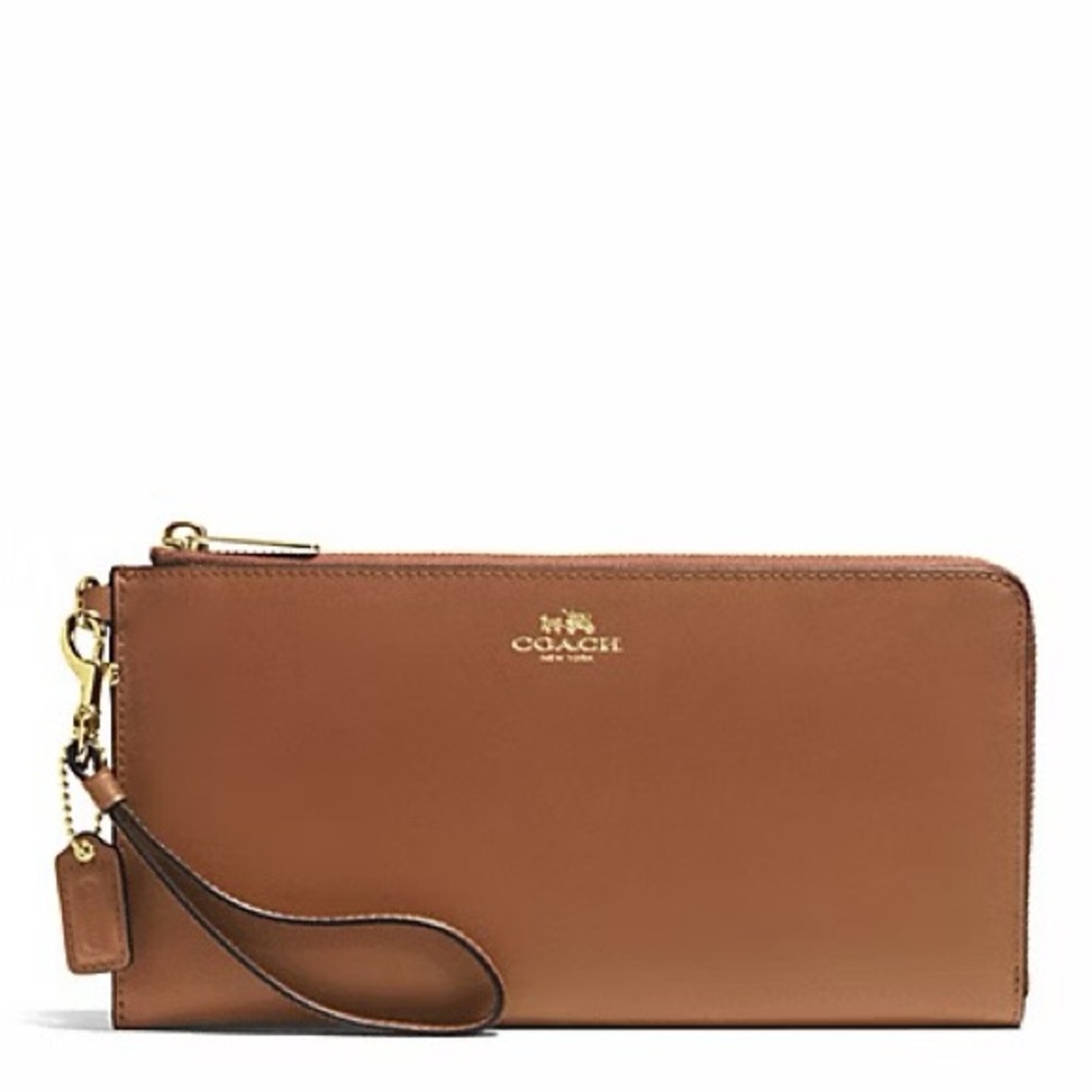 Coach DARCY LEATHER HOLDALL WALLET (COACH F51352)
BRASS/SADDLE